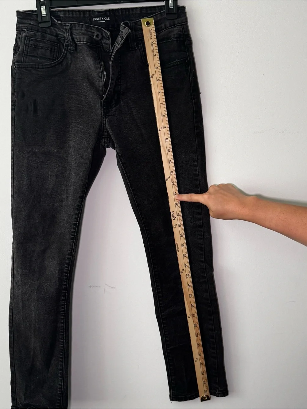 Kenneth Cole Black Skinny Jeans